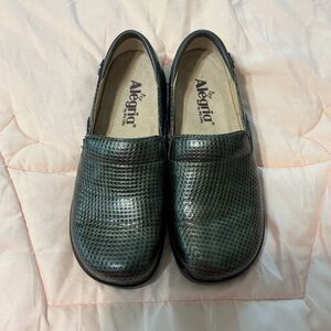 Alegria Women's Keli Slip on Clogs Chrome Cube 36 Slip Resistant Kel-143